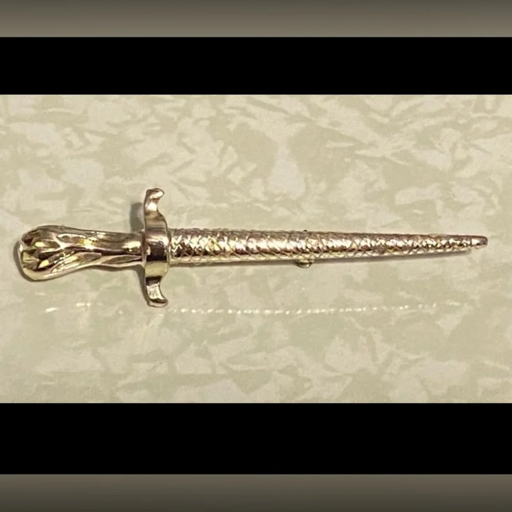 Vintage Silver Tone Sword Brooch #7568